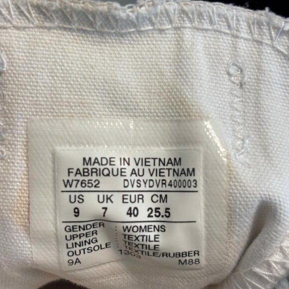 Converse Chuck Taylor All Star Low Top Unisex Sneaker US Women’s Size 9 Mens 7.5 - Picture 3 of 6